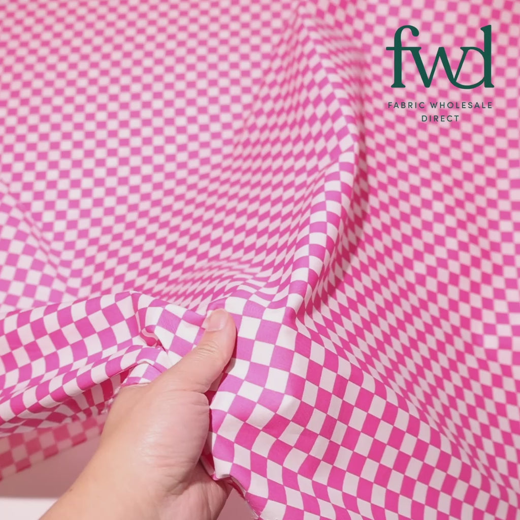 Checkered Printed Cotton Poplin Fuchsia / White Fabric Video|SV582166