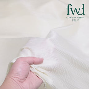 Shiny Striped Crinkle Crepe Satin Ivory Fabric Video|SV581486