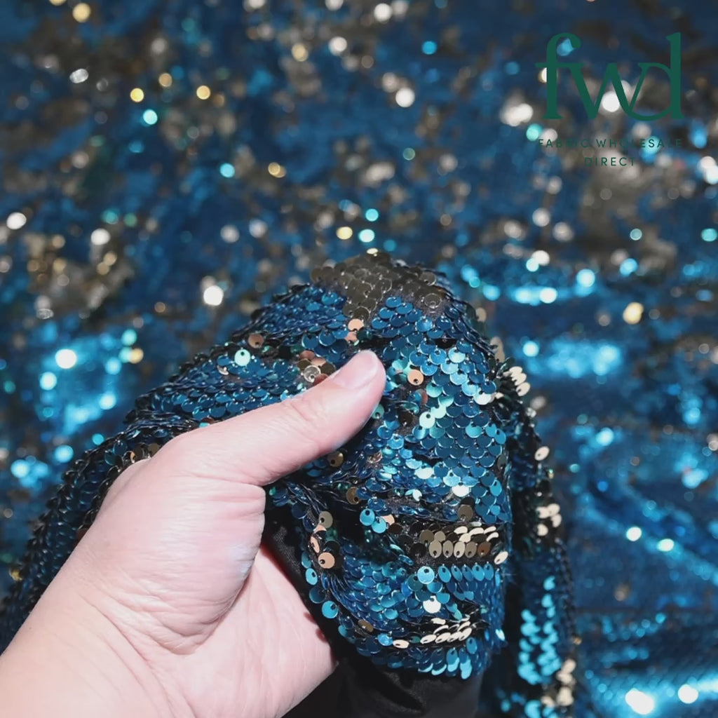 Two-Sided Reversible Sequins On Stretch Mesh Gold / Turquoise Fabric Video|SV576256