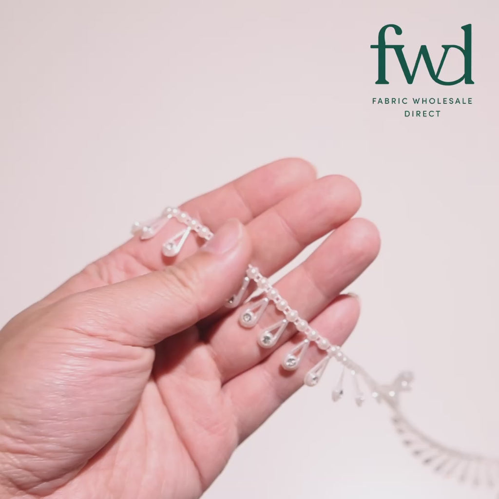 5/8 Inch Pearl Teardrops With Diamond Rhinestones On Chain Trim (10 Yards) Off White Video|SV582543