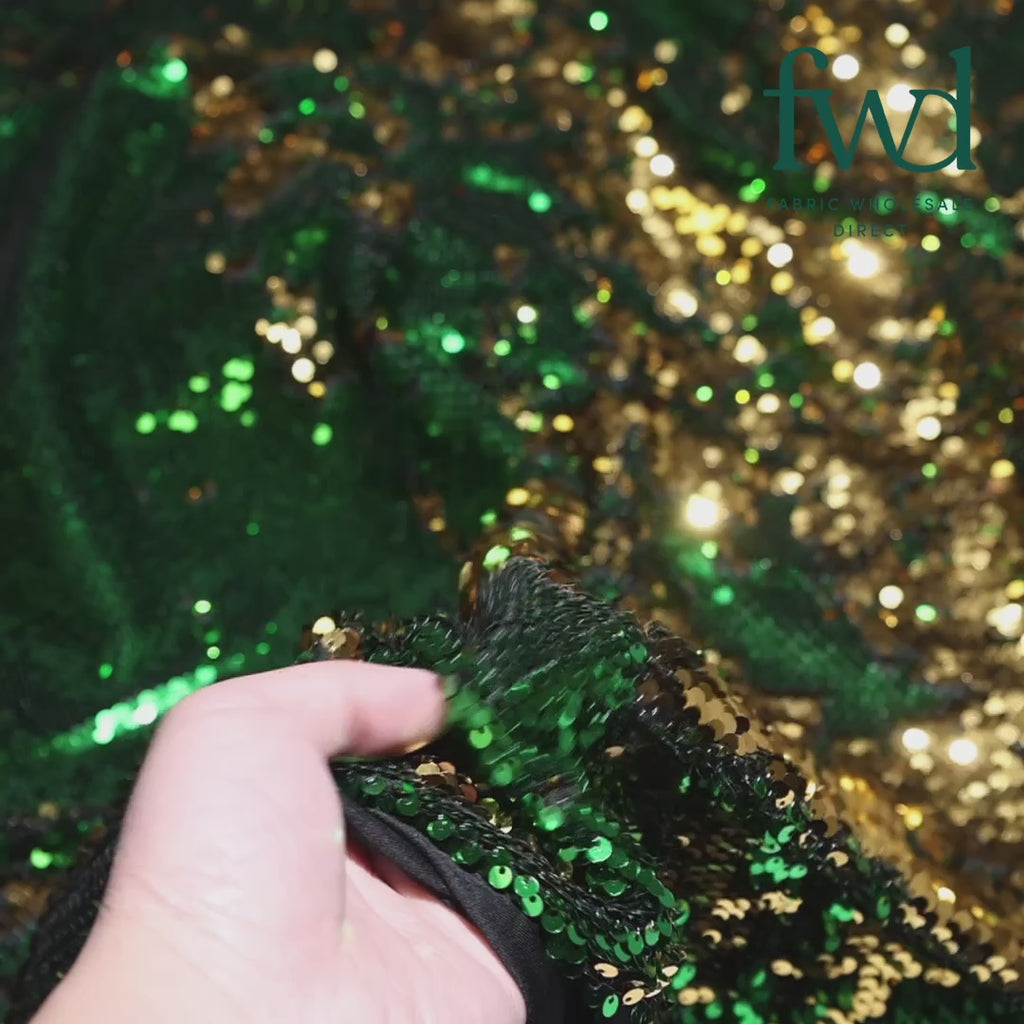 Two-Sided Reversible Sequins On Stretch Mesh Gold / Kelly Green Fabric Video|SV574629