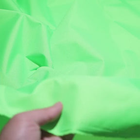 Ottertex® Polyester Ripstop – Waterproof (PU Coated) & Water Repellent (DWR) – 200D, 4.1 oz Fabric Neon Green Video|SV575421