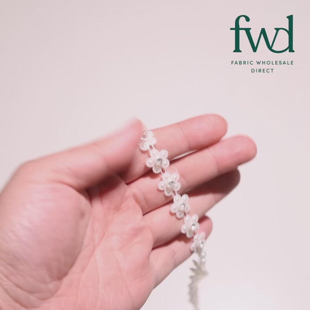 9/16 Inch Daisy Flower Rhinestone Pearl Petal Chain Trim (10 Yards) Off White Video|SV582541